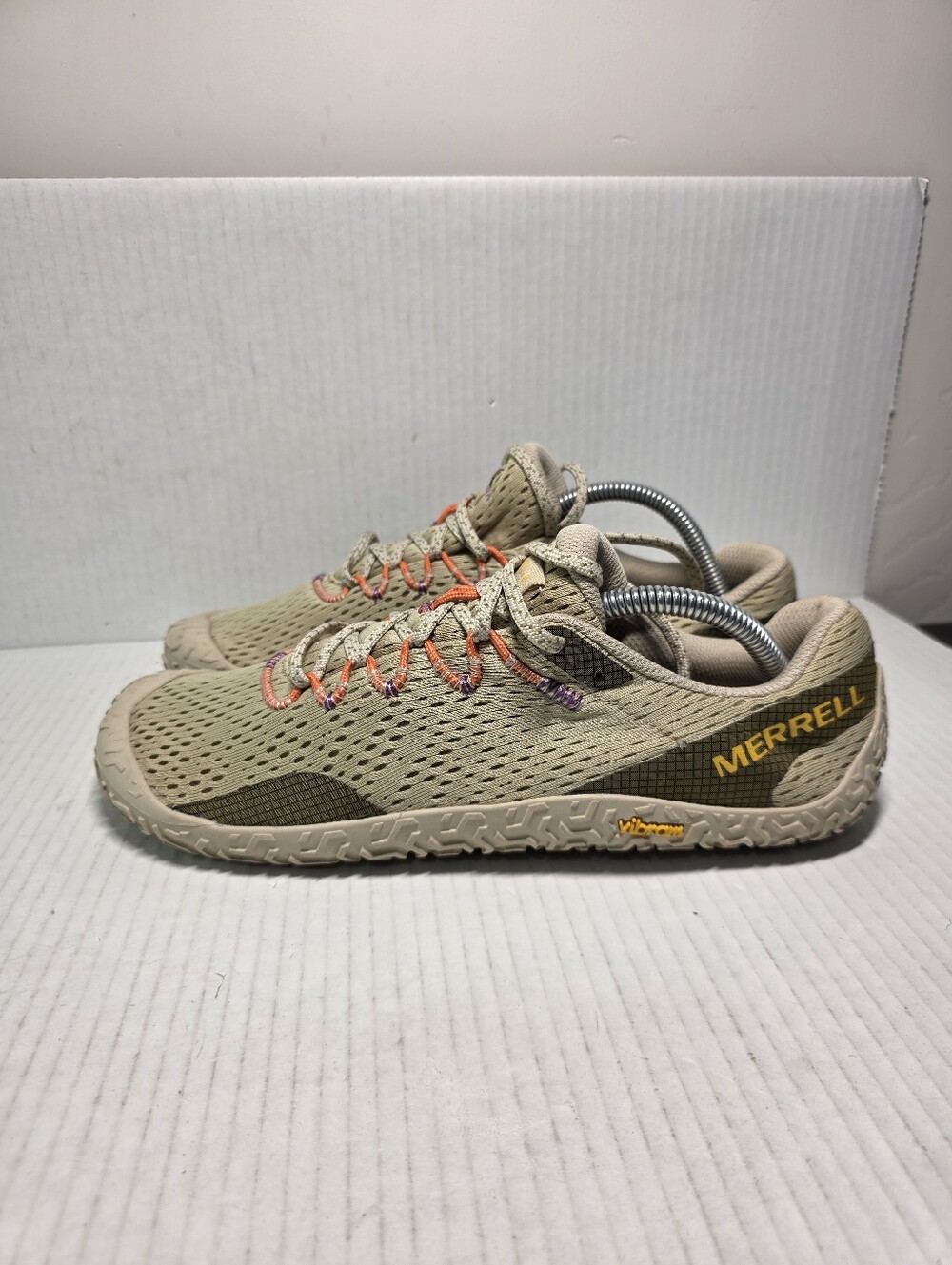 Merrell Vapor Glove 6 Women's Size 11 Minimalist Running Shoes Khaki
